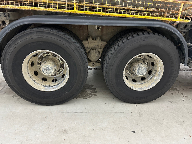 Renault Kerax 320 DCi - 6x4 - Säiliöauto: kuva Renault Kerax 320 DCi - 6x4 - Säiliöauto Renault Kerax 320 DCi - 6x4 - Säiliöauto: kuva Renault Kerax 320 DCi - 6x4 - Säiliöauto