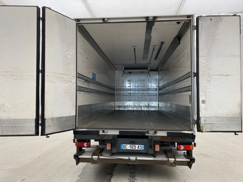 Refrigeraattori kuorma-auto Renault Midlum 300 DXi: kuva Refrigeraattori kuorma-auto Renault Midlum 300 DXi