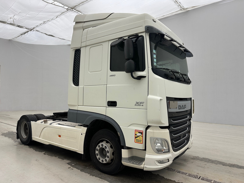 DAF XF 460 Space Cab - Vetopöytäauto: kuva DAF XF 460 Space Cab - Vetopöytäauto DAF XF 460 Space Cab - Vetopöytäauto: kuva DAF XF 460 Space Cab - Vetopöytäauto