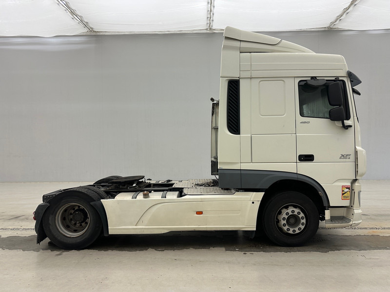 DAF XF 460 Space Cab - Vetopöytäauto: kuva DAF XF 460 Space Cab - Vetopöytäauto DAF XF 460 Space Cab - Vetopöytäauto: kuva DAF XF 460 Space Cab - Vetopöytäauto