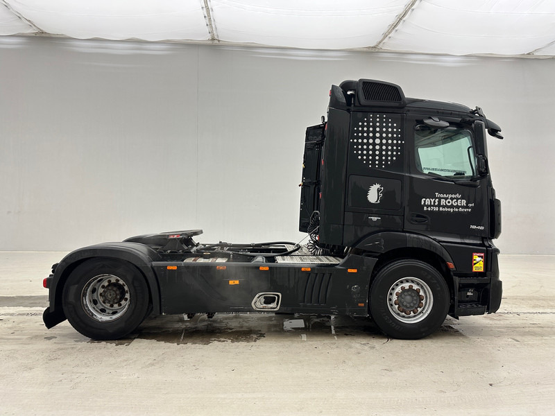 Mercedes-Benz Actros 1946 - Vetopöytäauto: kuva Mercedes-Benz Actros 1946 - Vetopöytäauto Mercedes-Benz Actros 1946 - Vetopöytäauto: kuva Mercedes-Benz Actros 1946 - Vetopöytäauto