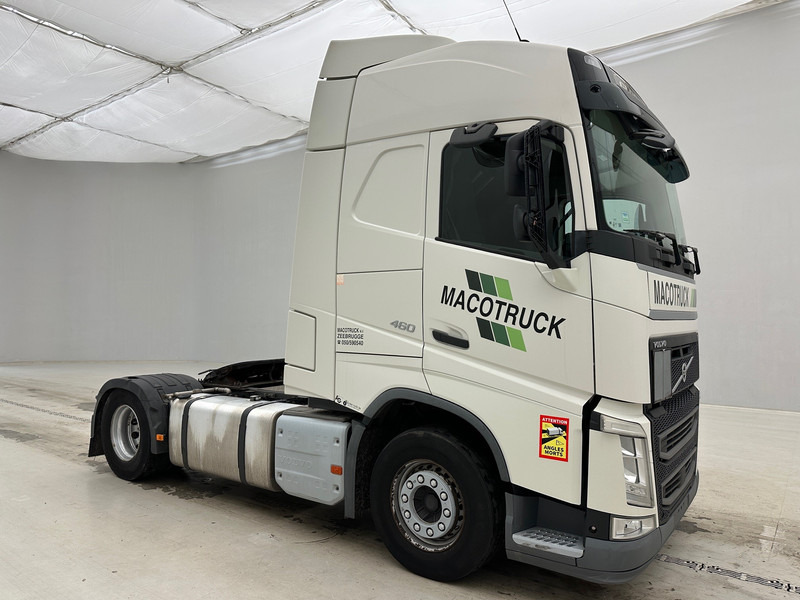 Volvo FH 460 Globetrotter - ADR - Vetopöytäauto: kuva Volvo FH 460 Globetrotter - ADR - Vetopöytäauto Volvo FH 460 Globetrotter - ADR - Vetopöytäauto: kuva Volvo FH 460 Globetrotter - ADR - Vetopöytäauto