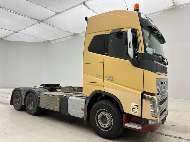 Volvo FH16.750 - 6x4 - Vetopöytäauto: kuva Volvo FH16.750 - 6x4 - Vetopöytäauto Volvo FH16.750 - 6x4 - Vetopöytäauto: kuva Volvo FH16.750 - 6x4 - Vetopöytäauto