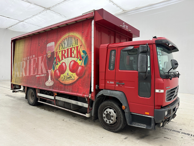 Volvo FL 220 - Pressukapelli kuorma-auto: kuva Volvo FL 220 - Pressukapelli kuorma-auto Volvo FL 220 - Pressukapelli kuorma-auto: kuva Volvo FL 220 - Pressukapelli kuorma-auto