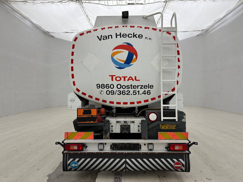 Volvo FM 300 - 6x2 - Säiliöauto: kuva Volvo FM 300 - 6x2 - Säiliöauto Volvo FM 300 - 6x2 - Säiliöauto: kuva Volvo FM 300 - 6x2 - Säiliöauto