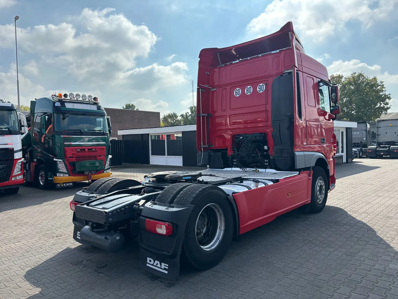 DAF XF 510 Spacecab Retarder Euro 6 - Vetopöytäauto: kuva DAF XF 510 Spacecab Retarder Euro 6 - Vetopöytäauto DAF XF 510 Spacecab Retarder Euro 6 - Vetopöytäauto: kuva DAF XF 510 Spacecab Retarder Euro 6 - Vetopöytäauto