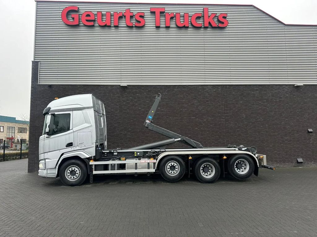 DAF XF 530 8X2 TRIPLE VDL S-30-6700 HAAKARMSYSTEEM/A - Koukkulava kuorma-auto: kuva DAF XF 530 8X2 TRIPLE VDL S-30-6700 HAAKARMSYSTEEM/A - Koukkulava kuorma-auto DAF XF 530 8X2 TRIPLE VDL S-30-6700 HAAKARMSYSTEEM/A - Koukkulava kuorma-auto: kuva DAF XF 530 8X2 TRIPLE VDL S-30-6700 HAAKARMSYSTEEM/A - Koukkulava kuorma-auto