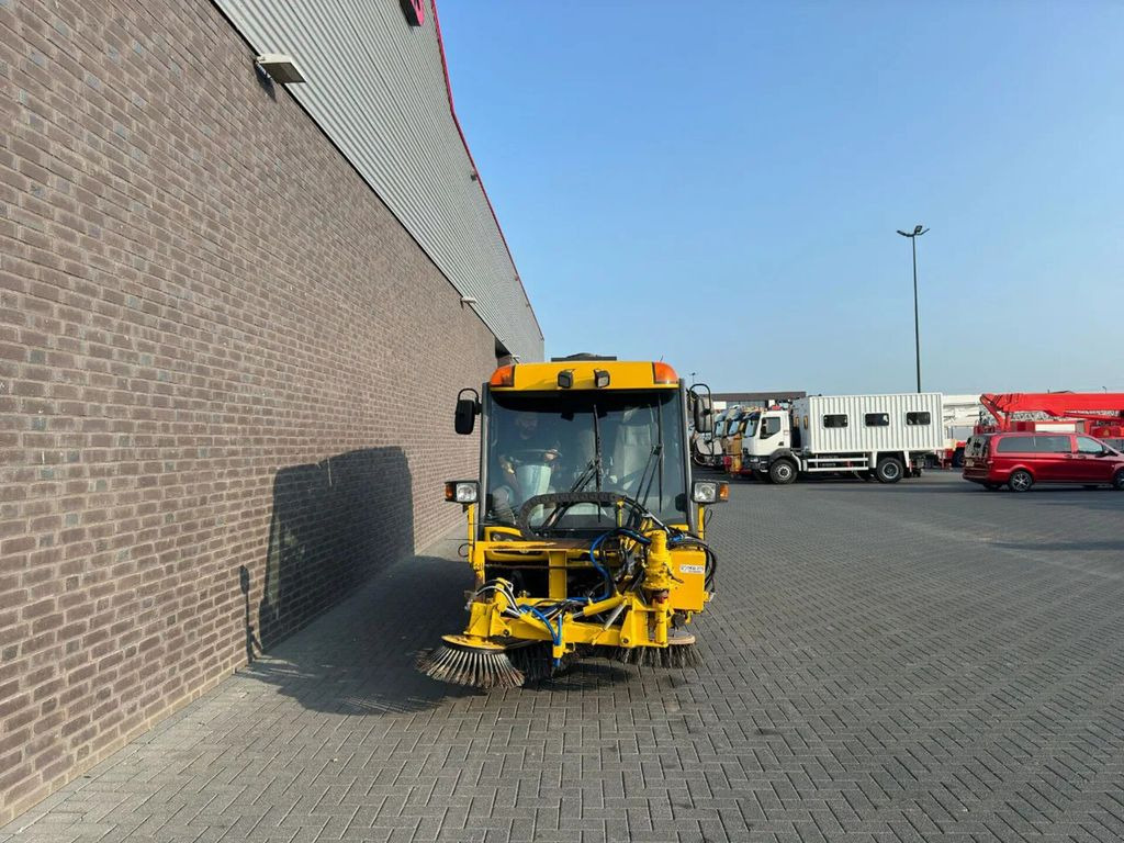 Lakaisuauto Johnston CX400 SWEEPING TRUCK/ KEHRMASCHINE/VEEG: kuva Lakaisuauto Johnston CX400 SWEEPING TRUCK/ KEHRMASCHINE/VEEG