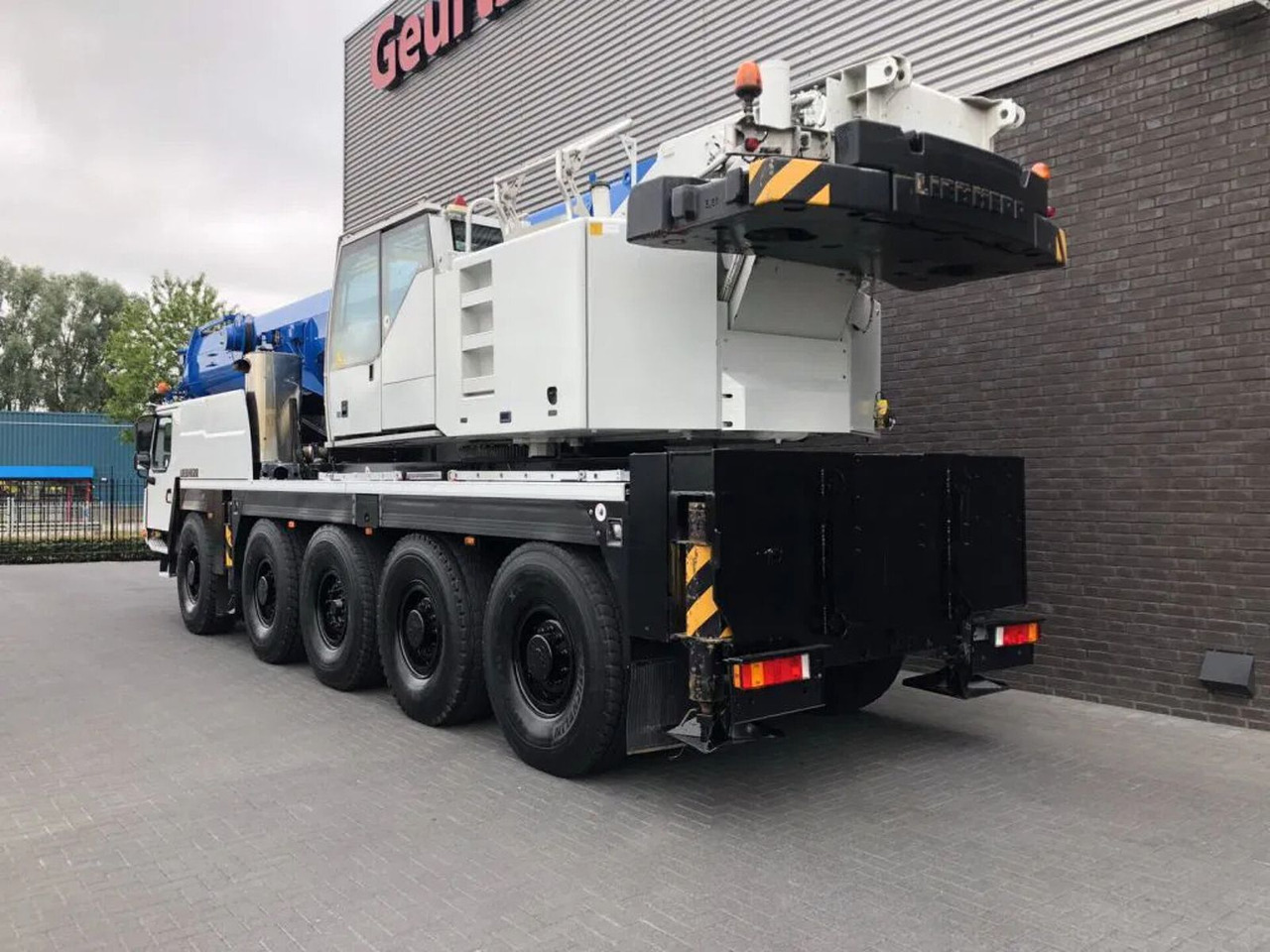 Liebherr LTM 1095 5.1 KRAAN/KRAN/CRANE/GRUA - Torninosturi: kuva Liebherr LTM 1095 5.1 KRAAN/KRAN/CRANE/GRUA - Torninosturi Liebherr LTM 1095 5.1 KRAAN/KRAN/CRANE/GRUA - Torninosturi: kuva Liebherr LTM 1095 5.1 KRAAN/KRAN/CRANE/GRUA - Torninosturi