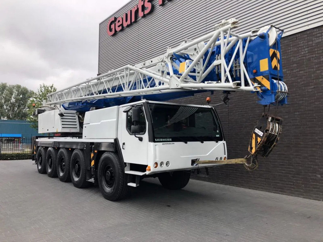 Liebherr LTM 1095 5.1 KRAAN/KRAN/CRANE/GRUA - Torninosturi: kuva Liebherr LTM 1095 5.1 KRAAN/KRAN/CRANE/GRUA - Torninosturi Liebherr LTM 1095 5.1 KRAAN/KRAN/CRANE/GRUA - Torninosturi: kuva Liebherr LTM 1095 5.1 KRAAN/KRAN/CRANE/GRUA - Torninosturi