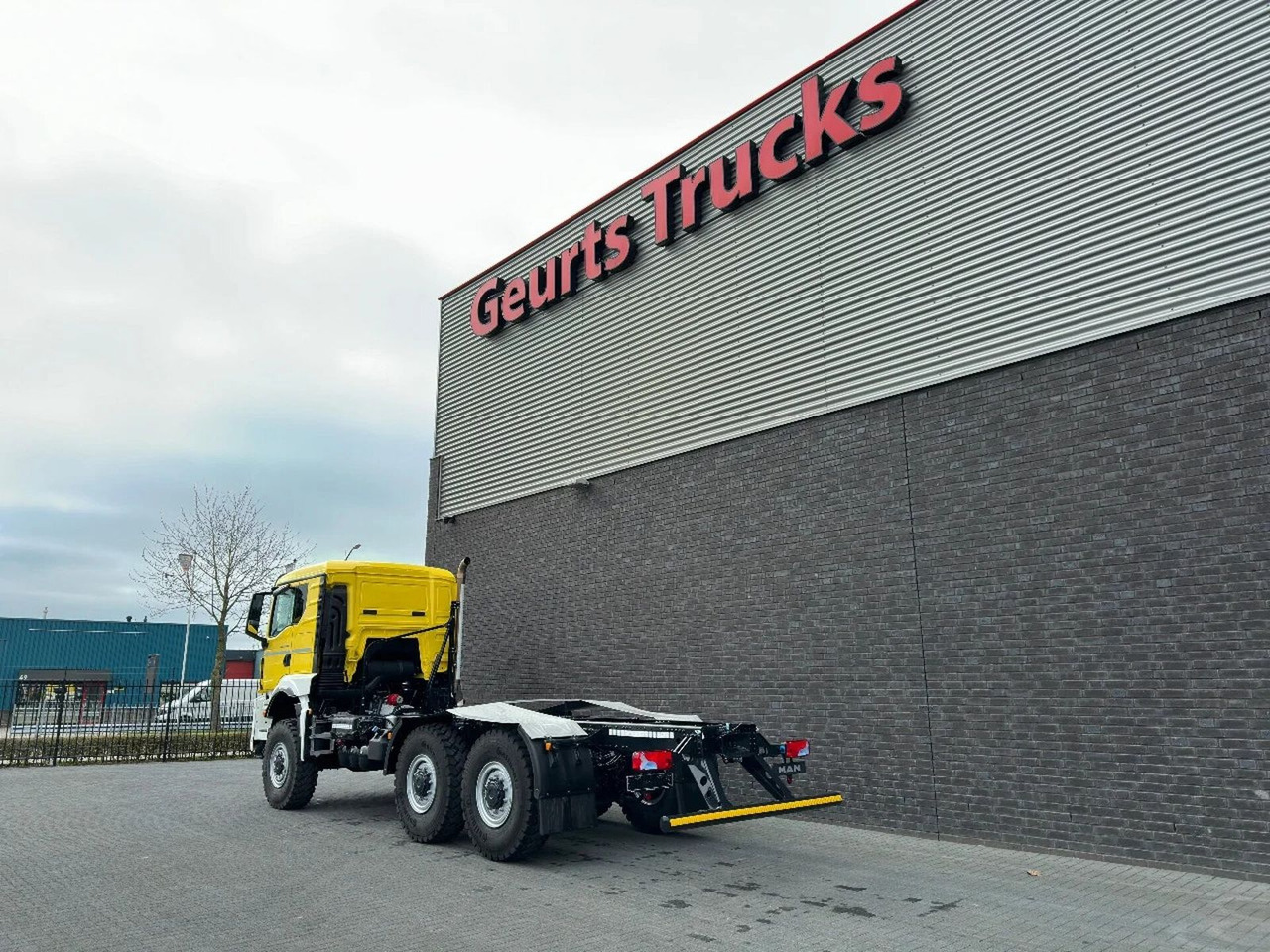 MAN TGS 33.540 6X6 BB CH HEAVY DUTY CHASSIS CABINE/N - Kuorma-auto alusta: kuva MAN TGS 33.540 6X6 BB CH HEAVY DUTY CHASSIS CABINE/N - Kuorma-auto alusta MAN TGS 33.540 6X6 BB CH HEAVY DUTY CHASSIS CABINE/N - Kuorma-auto alusta: kuva MAN TGS 33.540 6X6 BB CH HEAVY DUTY CHASSIS CABINE/N - Kuorma-auto alusta