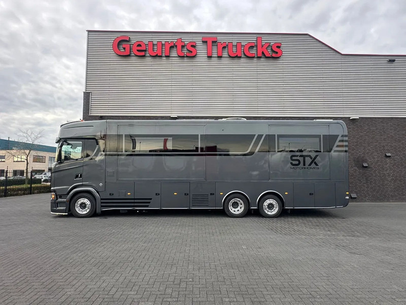 Scania 590S 6x2*4 STX 3x pop out - V8 - Demo/New - Full spec - - Matkailuauto: kuva Scania 590S 6x2*4 STX 3x pop out - V8 - Demo/New - Full spec - - Matkailuauto Scania 590S 6x2*4 STX 3x pop out - V8 - Demo/New - Full spec - - Matkailuauto: kuva Scania 590S 6x2*4 STX 3x pop out - V8 - Demo/New - Full spec - - Matkailuauto