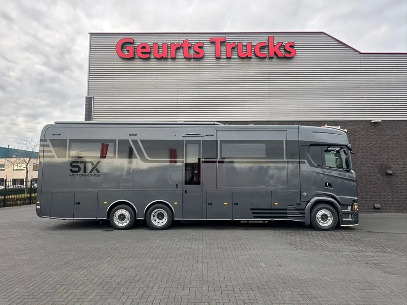 Scania 590S 6x2*4 STX 3x pop out - V8 - Demo/New - Full spec - - Matkailuauto: kuva Scania 590S 6x2*4 STX 3x pop out - V8 - Demo/New - Full spec - - Matkailuauto Scania 590S 6x2*4 STX 3x pop out - V8 - Demo/New - Full spec - - Matkailuauto: kuva Scania 590S 6x2*4 STX 3x pop out - V8 - Demo/New - Full spec - - Matkailuauto