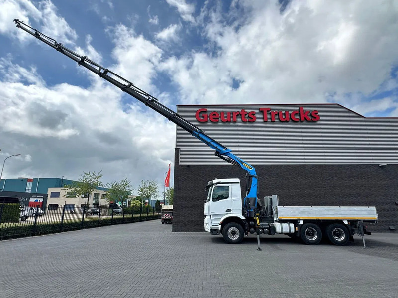 Nosturiauto Mercedes-Benz Arocs 3351 963-2-E 6X4 KIPPER / TIPPER + PALFINGER PK30.002 TEC7 KRAAN / KRAN / CRANE / GRUA: kuva Nosturiauto Mercedes-Benz Arocs 3351 963-2-E 6X4 KIPPER / TIPPER + PALFINGER PK30.002 TEC7 KRAAN / KRAN / CRANE / GRUA