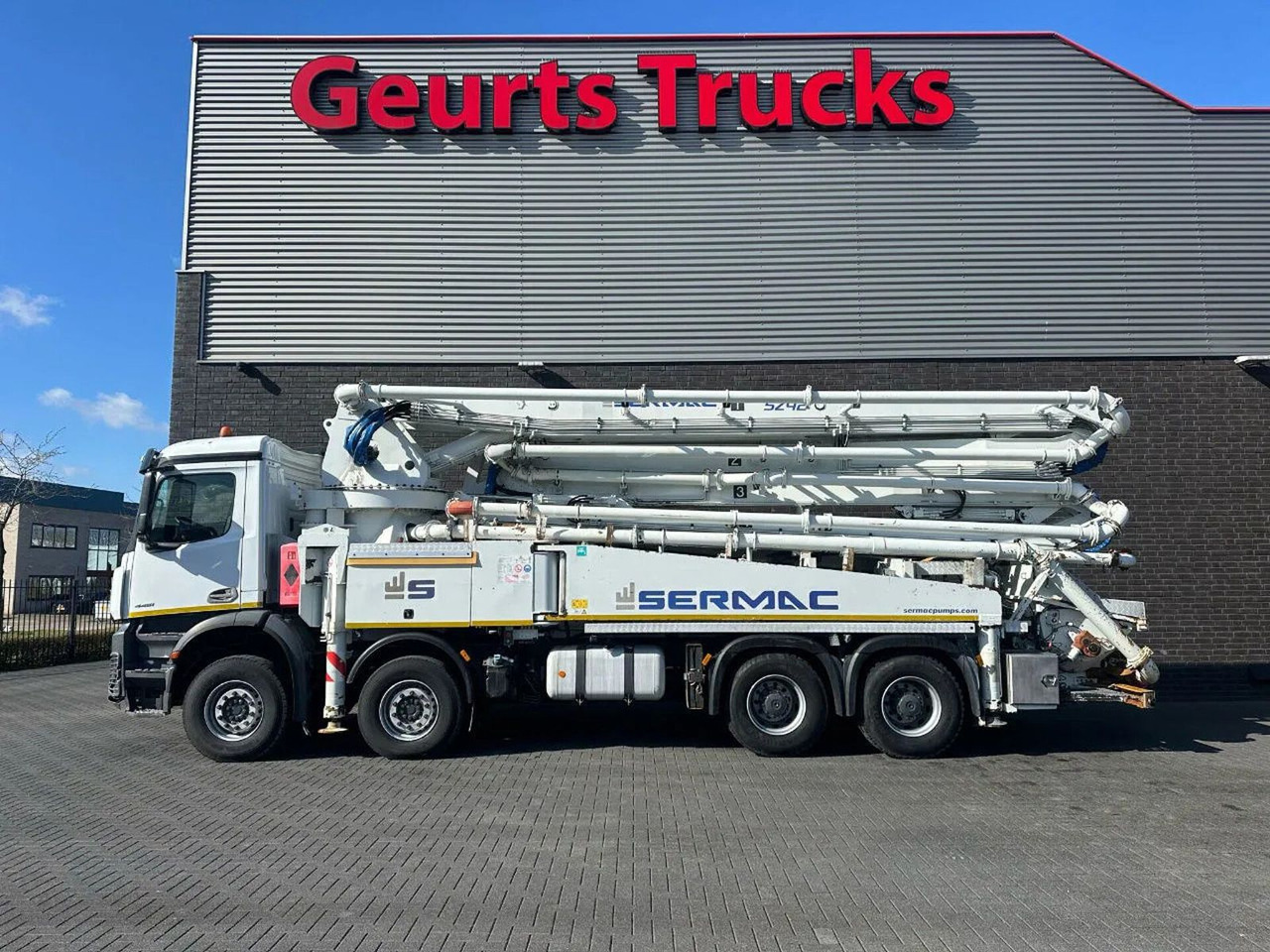 Mercedes-Benz Arocs 4451 8X4 + SERMAC 5Z42 BETONPOMP/BETONPUMP - Betonipumppuauto: kuva Mercedes-Benz Arocs 4451 8X4 + SERMAC 5Z42 BETONPOMP/BETONPUMP - Betonipumppuauto Mercedes-Benz Arocs 4451 8X4 + SERMAC 5Z42 BETONPOMP/BETONPUMP - Betonipumppuauto: kuva Mercedes-Benz Arocs 4451 8X4 + SERMAC 5Z42 BETONPOMP/BETONPUMP - Betonipumppuauto