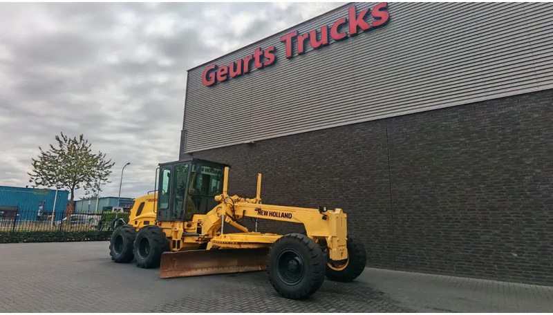 New Holland RG 200 B MOTORGRADER + RIPPER FROM 2012 HOURS 4237 - Tiehöylä: kuva New Holland RG 200 B MOTORGRADER + RIPPER FROM 2012 HOURS 4237 - Tiehöylä New Holland RG 200 B MOTORGRADER + RIPPER FROM 2012 HOURS 4237 - Tiehöylä: kuva New Holland RG 200 B MOTORGRADER + RIPPER FROM 2012 HOURS 4237 - Tiehöylä