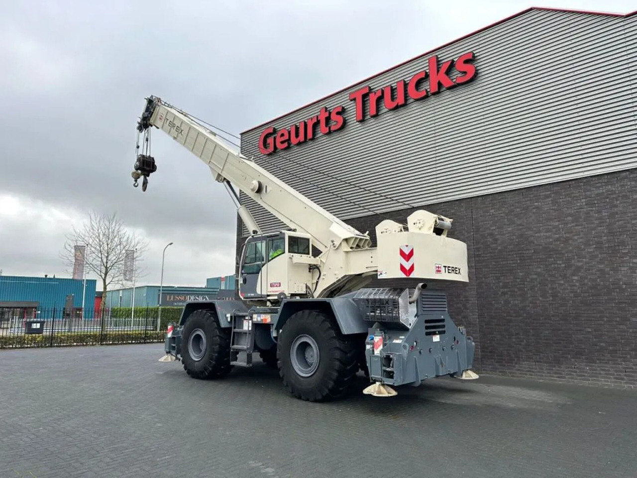 Terex RT780 ROUGH TERRAIN CRANE + JIB - Torninosturi: kuva Terex RT780 ROUGH TERRAIN CRANE + JIB - Torninosturi Terex RT780 ROUGH TERRAIN CRANE + JIB - Torninosturi: kuva Terex RT780 ROUGH TERRAIN CRANE + JIB - Torninosturi