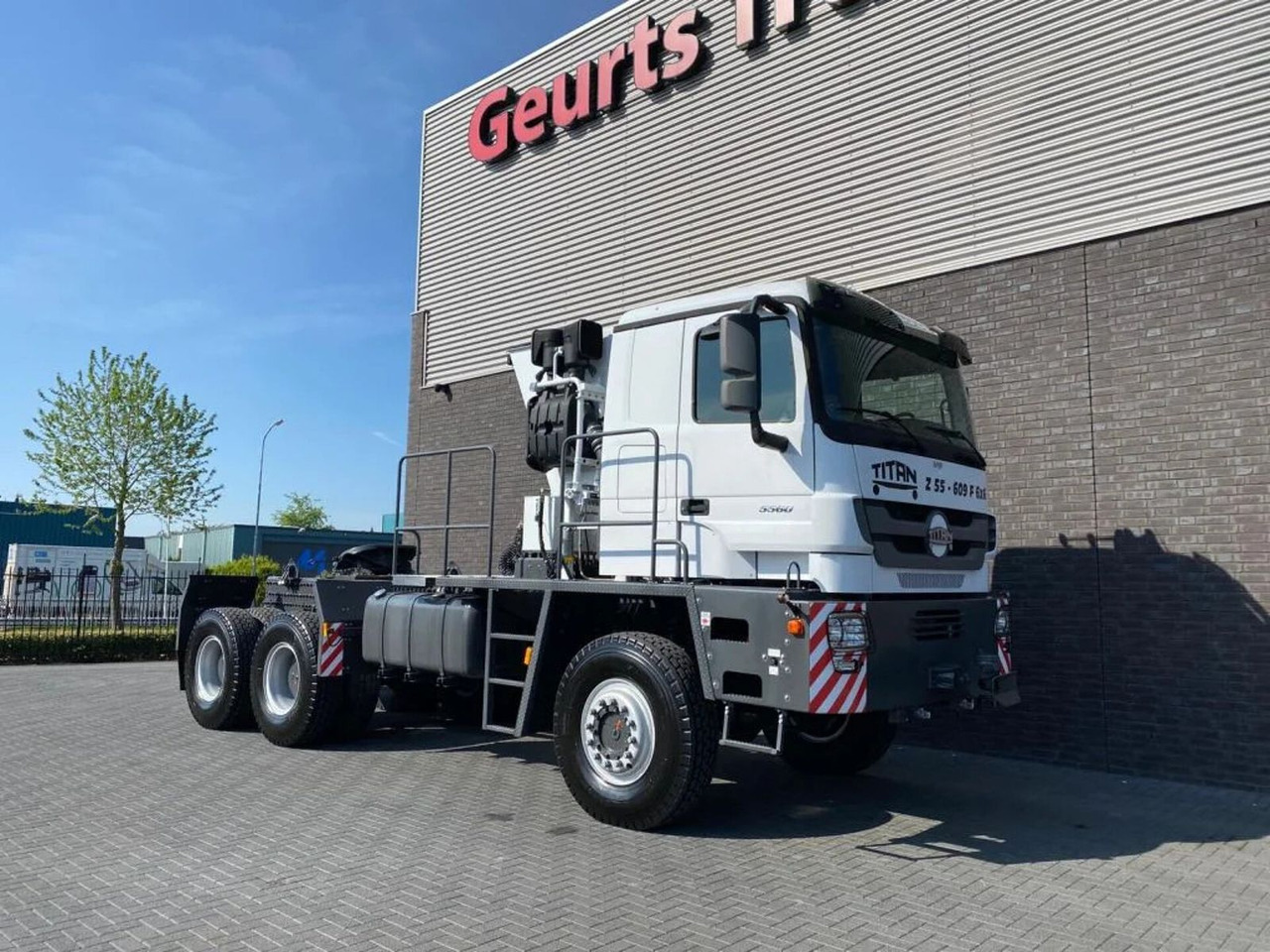 Mercedes-Benz TITAN 5560 Z52-600 F TITAN 5560 Z52-600 F 6X6 HE - Vetopöytäauto: kuva Mercedes-Benz TITAN 5560 Z52-600 F TITAN 5560 Z52-600 F 6X6 HE - Vetopöytäauto Mercedes-Benz TITAN 5560 Z52-600 F TITAN 5560 Z52-600 F 6X6 HE - Vetopöytäauto: kuva Mercedes-Benz TITAN 5560 Z52-600 F TITAN 5560 Z52-600 F 6X6 HE - Vetopöytäauto