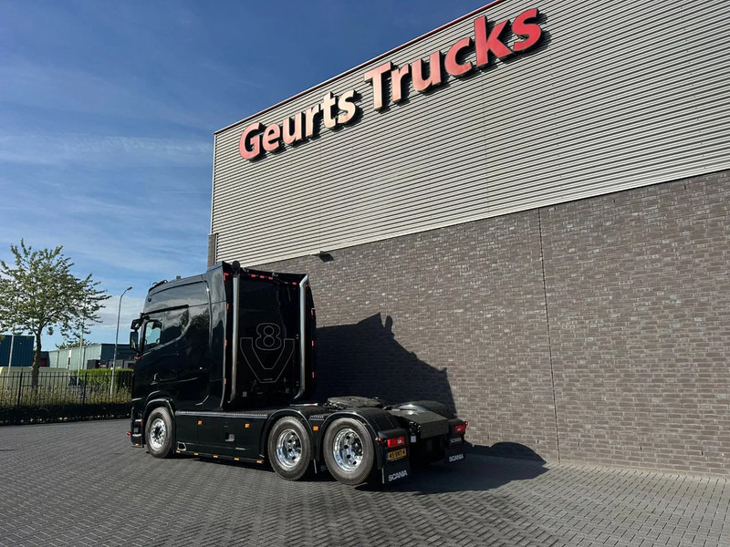 Scania S660 V8 6X2 LONGLINE SPECIAL INTERIOR BUFFL TREKKER MET HYDRAULIEK / SATTELZUG / TRACTOR UNIT / CAMIÓN - Vetopöytäauto: kuva Scania S660 V8 6X2 LONGLINE SPECIAL INTERIOR BUFFL TREKKER MET HYDRAULIEK / SATTELZUG / TRACTOR UNIT / CAMIÓN - Vetopöytäauto Scania S660 V8 6X2 LONGLINE SPECIAL INTERIOR BUFFL TREKKER MET HYDRAULIEK / SATTELZUG / TRACTOR UNIT / CAMIÓN - Vetopöytäauto: kuva Scania S660 V8 6X2 LONGLINE SPECIAL INTERIOR BUFFL TREKKER MET HYDRAULIEK / SATTELZUG / TRACTOR UNIT / CAMIÓN - Vetopöytäauto