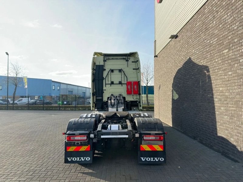 Vetopöytäauto Volvo FH 16.750 6X4 XXL CABINE TREKKER/SZM/TRACTOR: kuva Vetopöytäauto Volvo FH 16.750 6X4 XXL CABINE TREKKER/SZM/TRACTOR Vetopöytäauto Volvo FH 16.750 6X4 XXL CABINE TREKKER/SZM/TRACTOR: kuva Vetopöytäauto Volvo FH 16.750 6X4 XXL CABINE TREKKER/SZM/TRACTOR