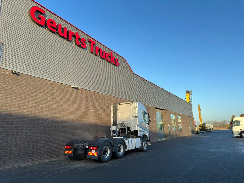 Volvo FH 460 6X4 TREKKER/TRACTOR/SZM EURO 6 HYDRAULIC - Vetopöytäauto: kuva Volvo FH 460 6X4 TREKKER/TRACTOR/SZM EURO 6 HYDRAULIC - Vetopöytäauto Volvo FH 460 6X4 TREKKER/TRACTOR/SZM EURO 6 HYDRAULIC - Vetopöytäauto: kuva Volvo FH 460 6X4 TREKKER/TRACTOR/SZM EURO 6 HYDRAULIC - Vetopöytäauto