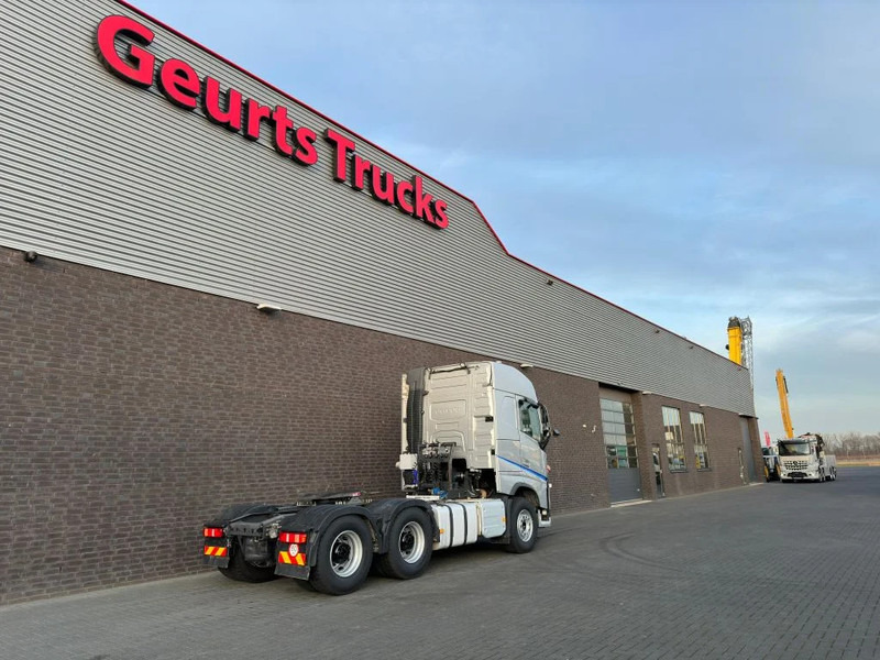 Volvo FH 460 6X4 TREKKER/TRACTOR/SZM EURO 6 HYDRAULIC - Vetopöytäauto: kuva Volvo FH 460 6X4 TREKKER/TRACTOR/SZM EURO 6 HYDRAULIC - Vetopöytäauto Volvo FH 460 6X4 TREKKER/TRACTOR/SZM EURO 6 HYDRAULIC - Vetopöytäauto: kuva Volvo FH 460 6X4 TREKKER/TRACTOR/SZM EURO 6 HYDRAULIC - Vetopöytäauto