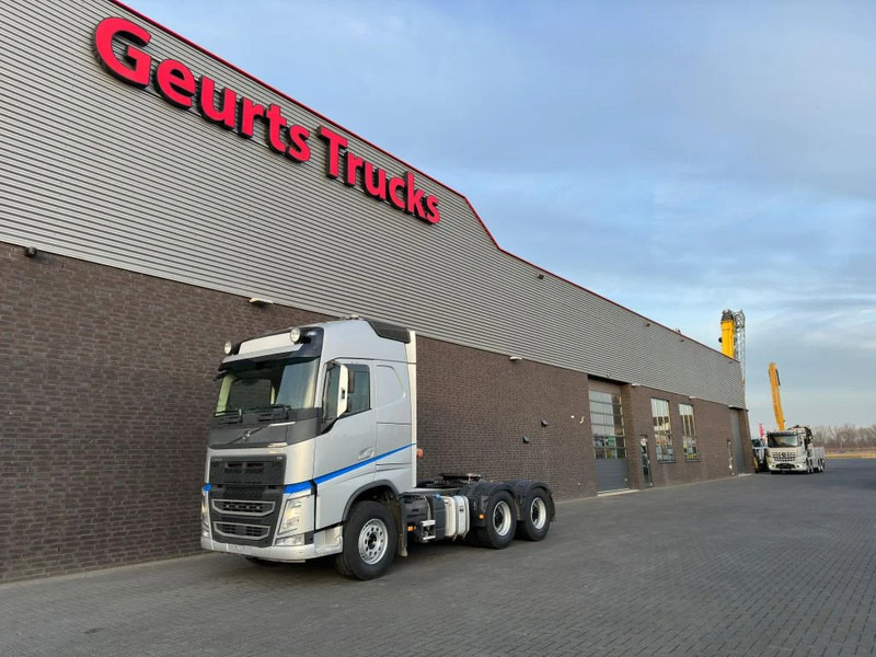 Volvo FH 460 6X4 TREKKER/TRACTOR/SZM EURO 6 HYDRAULIC - Vetopöytäauto: kuva Volvo FH 460 6X4 TREKKER/TRACTOR/SZM EURO 6 HYDRAULIC - Vetopöytäauto Volvo FH 460 6X4 TREKKER/TRACTOR/SZM EURO 6 HYDRAULIC - Vetopöytäauto: kuva Volvo FH 460 6X4 TREKKER/TRACTOR/SZM EURO 6 HYDRAULIC - Vetopöytäauto