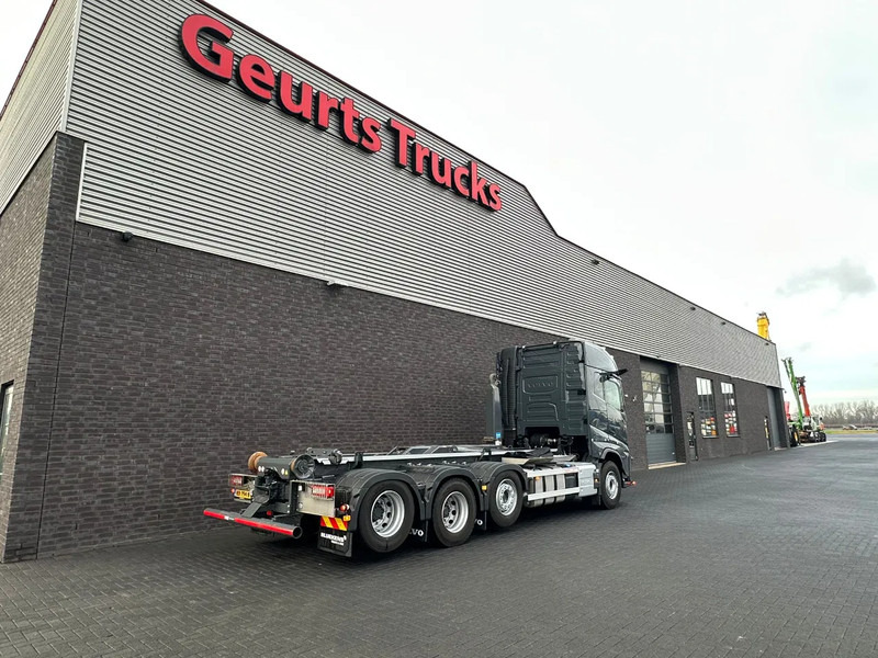 Volvo FH 540 8X2 TRIPLE VDL S30-6700 HAAKARMSYSTEEM / ABROLLKIPPER / HOOKLIFT - Koukkulava kuorma-auto: kuva Volvo FH 540 8X2 TRIPLE VDL S30-6700 HAAKARMSYSTEEM / ABROLLKIPPER / HOOKLIFT - Koukkulava kuorma-auto Volvo FH 540 8X2 TRIPLE VDL S30-6700 HAAKARMSYSTEEM / ABROLLKIPPER / HOOKLIFT - Koukkulava kuorma-auto: kuva Volvo FH 540 8X2 TRIPLE VDL S30-6700 HAAKARMSYSTEEM / ABROLLKIPPER / HOOKLIFT - Koukkulava kuorma-auto