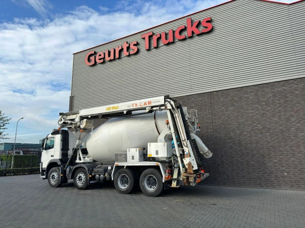 Volvo FM 410 8X4 + STETTER 9 M3 MIXER/MISCHER + THEAM - Betoniauto: kuva Volvo FM 410 8X4 + STETTER 9 M3 MIXER/MISCHER + THEAM - Betoniauto Volvo FM 410 8X4 + STETTER 9 M3 MIXER/MISCHER + THEAM - Betoniauto: kuva Volvo FM 410 8X4 + STETTER 9 M3 MIXER/MISCHER + THEAM - Betoniauto