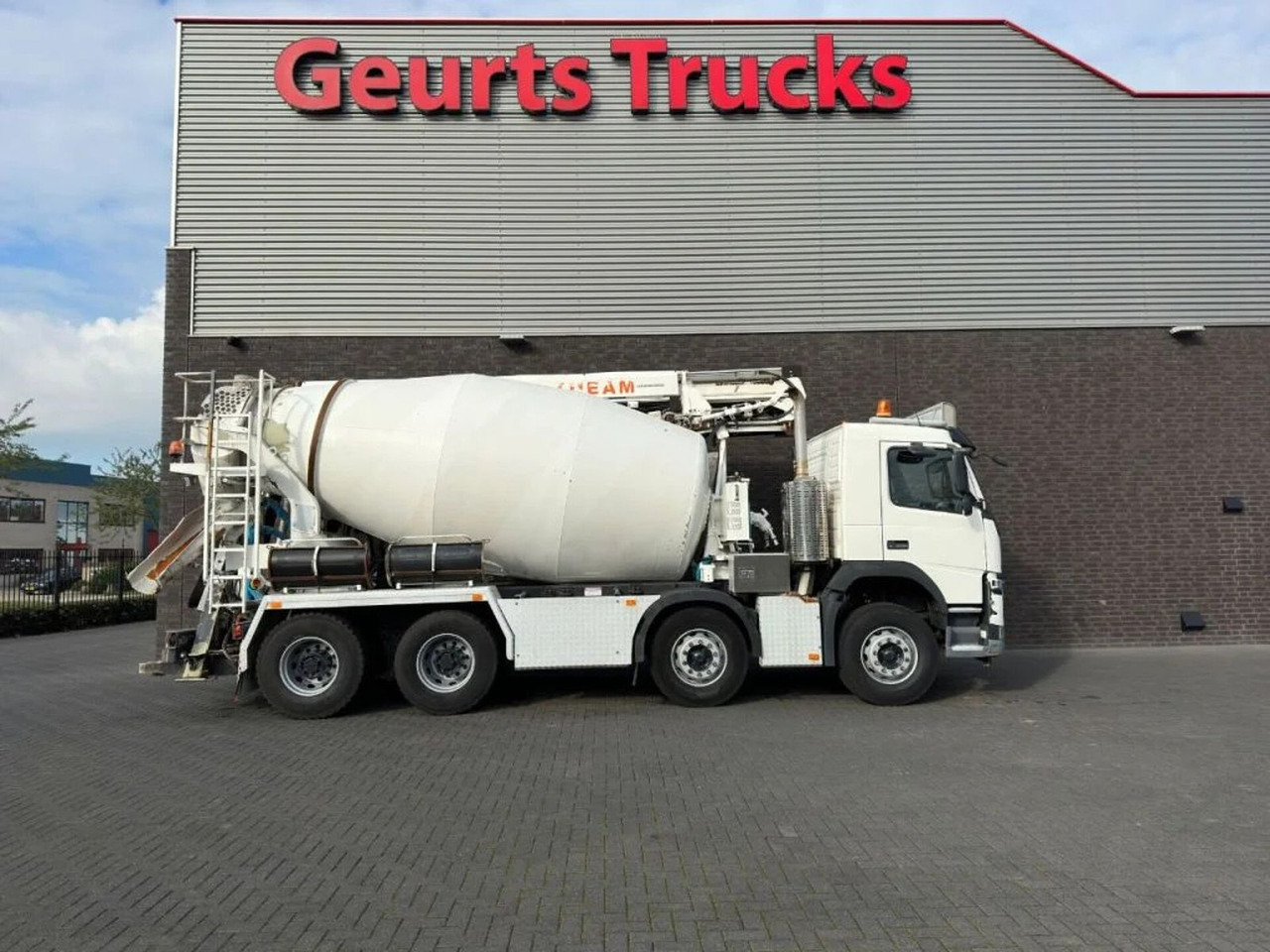 Volvo FM 410 8X4 + STETTER 9 M3 MIXER/MISCHER + THEAM - Betoniauto: kuva Volvo FM 410 8X4 + STETTER 9 M3 MIXER/MISCHER + THEAM - Betoniauto Volvo FM 410 8X4 + STETTER 9 M3 MIXER/MISCHER + THEAM - Betoniauto: kuva Volvo FM 410 8X4 + STETTER 9 M3 MIXER/MISCHER + THEAM - Betoniauto