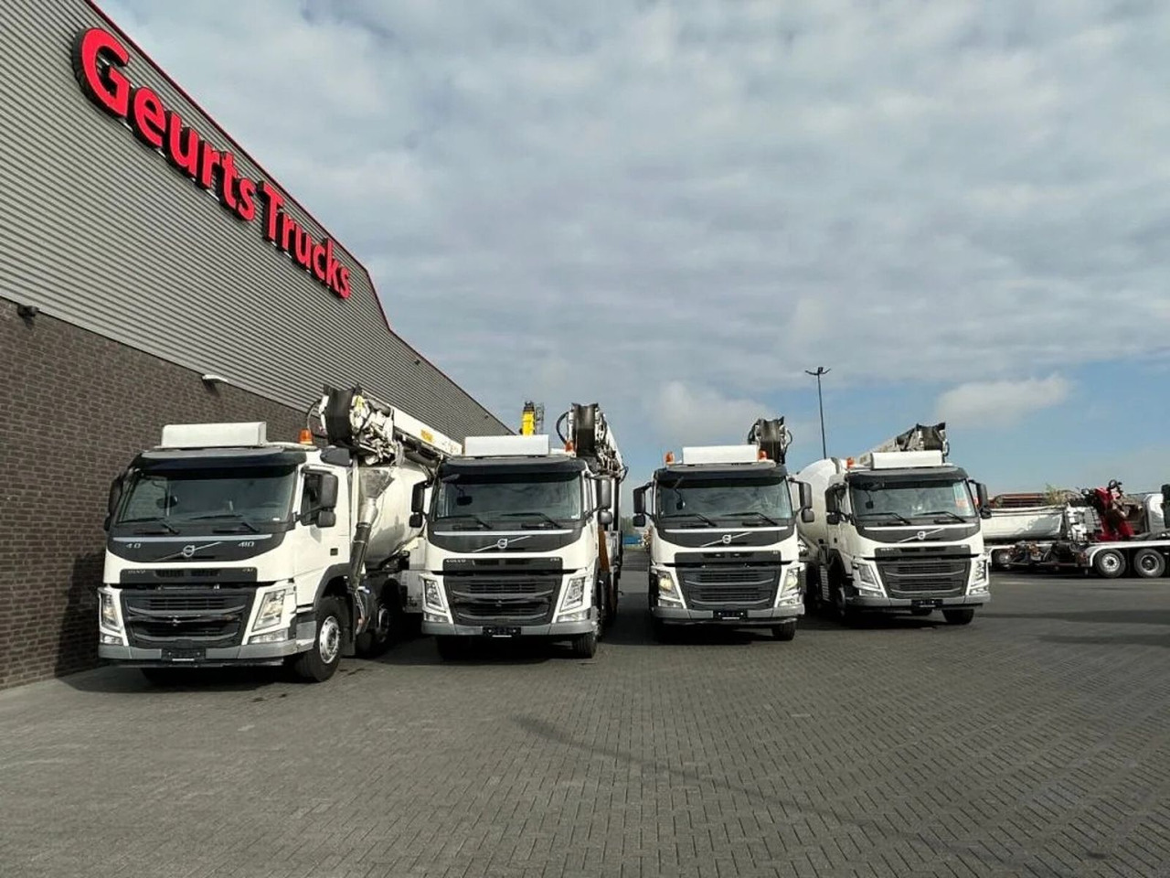 Leasing  Volvo FM 410 8X4 + STETTER 9 M3 MIXER/MISCHER + THEAM Volvo FM 410 8X4 + STETTER 9 M3 MIXER/MISCHER + THEAM: kuva Leasing  Volvo FM 410 8X4 + STETTER 9 M3 MIXER/MISCHER + THEAM Volvo FM 410 8X4 + STETTER 9 M3 MIXER/MISCHER + THEAM