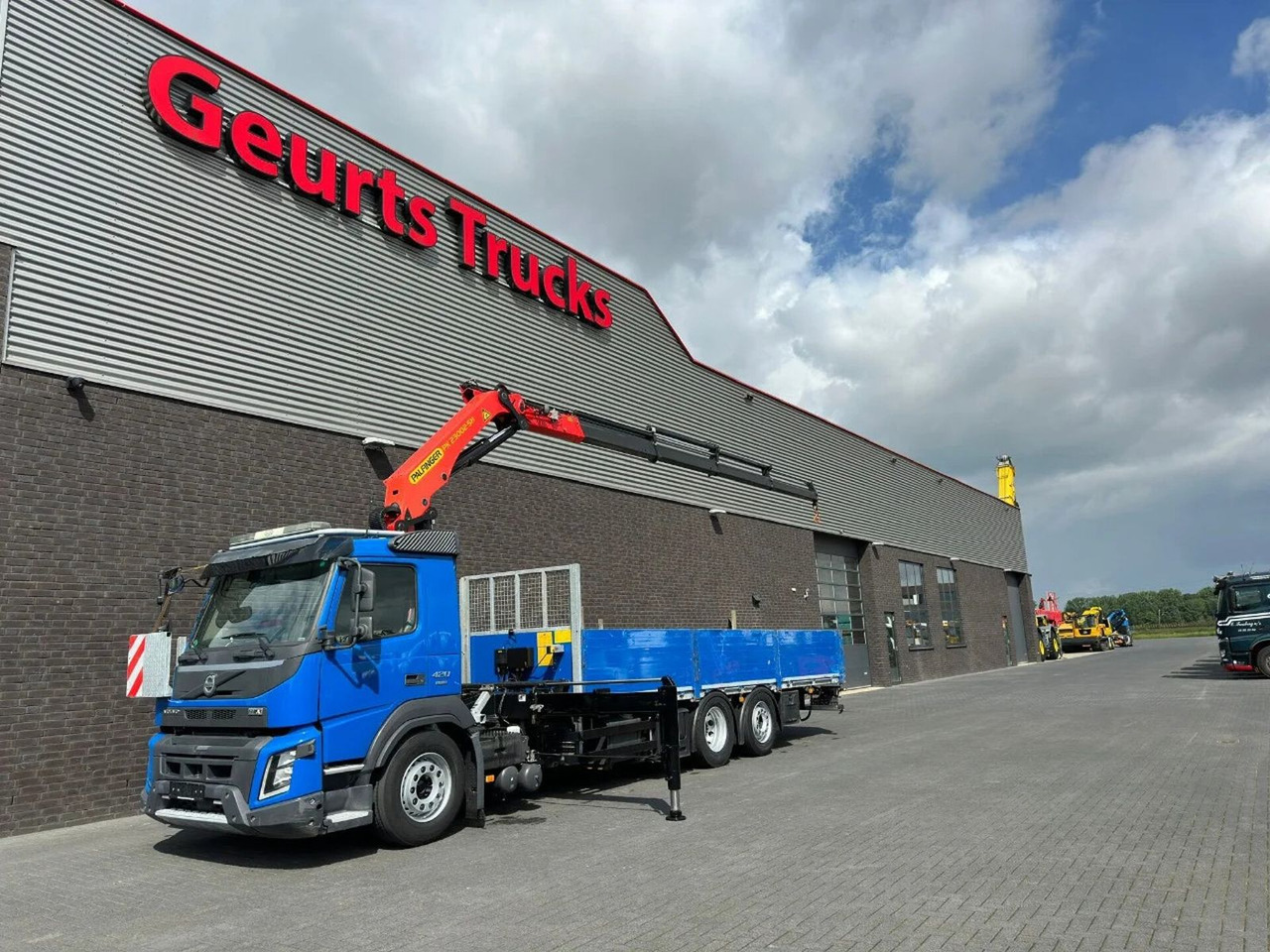 Volvo FMX 420 6X2 + PALFINGER PK 23002-SH C KRAAN/KRAN - Nosturiauto: kuva Volvo FMX 420 6X2 + PALFINGER PK 23002-SH C KRAAN/KRAN - Nosturiauto Volvo FMX 420 6X2 + PALFINGER PK 23002-SH C KRAAN/KRAN - Nosturiauto: kuva Volvo FMX 420 6X2 + PALFINGER PK 23002-SH C KRAAN/KRAN - Nosturiauto