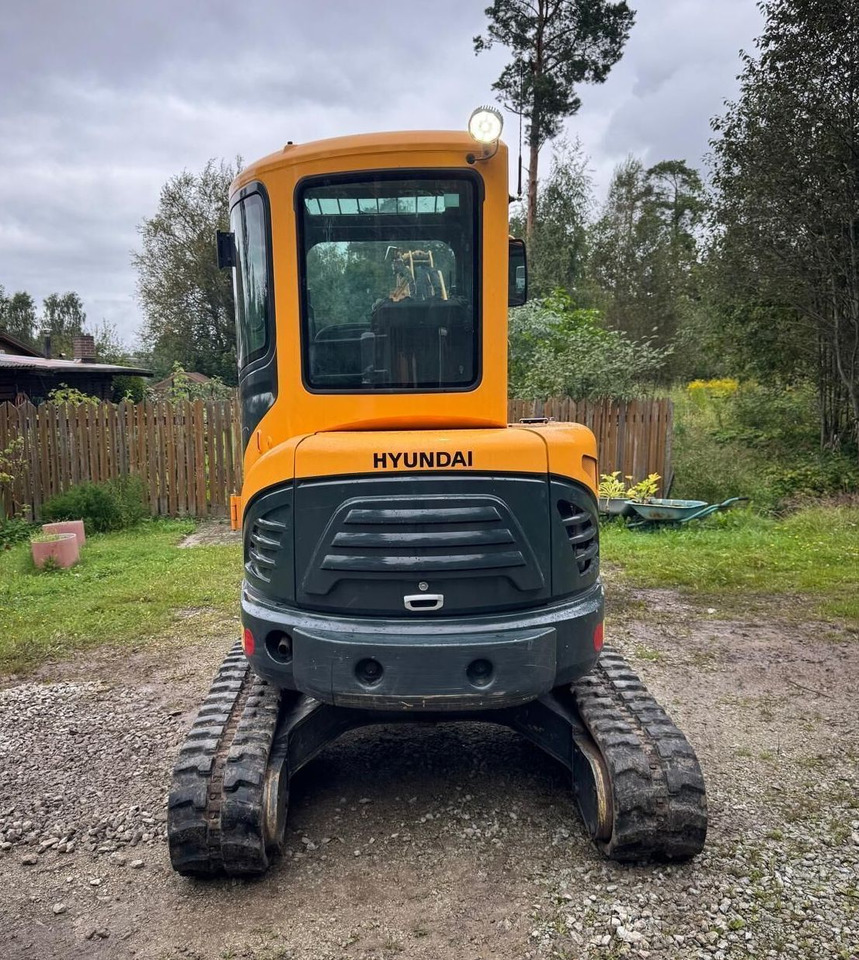 Hyundai R35Z - 9 - Minikuormaaja: kuva Hyundai R35Z - 9 - Minikuormaaja Hyundai R35Z - 9 - Minikuormaaja: kuva Hyundai R35Z - 9 - Minikuormaaja