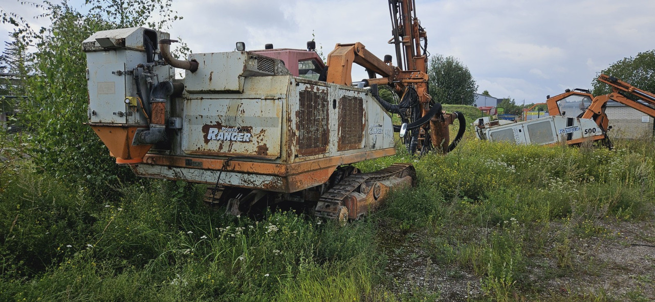 TAMROCK Ranger 500 - Suuntaava porakone: kuva TAMROCK Ranger 500 - Suuntaava porakone TAMROCK Ranger 500 - Suuntaava porakone: kuva TAMROCK Ranger 500 - Suuntaava porakone