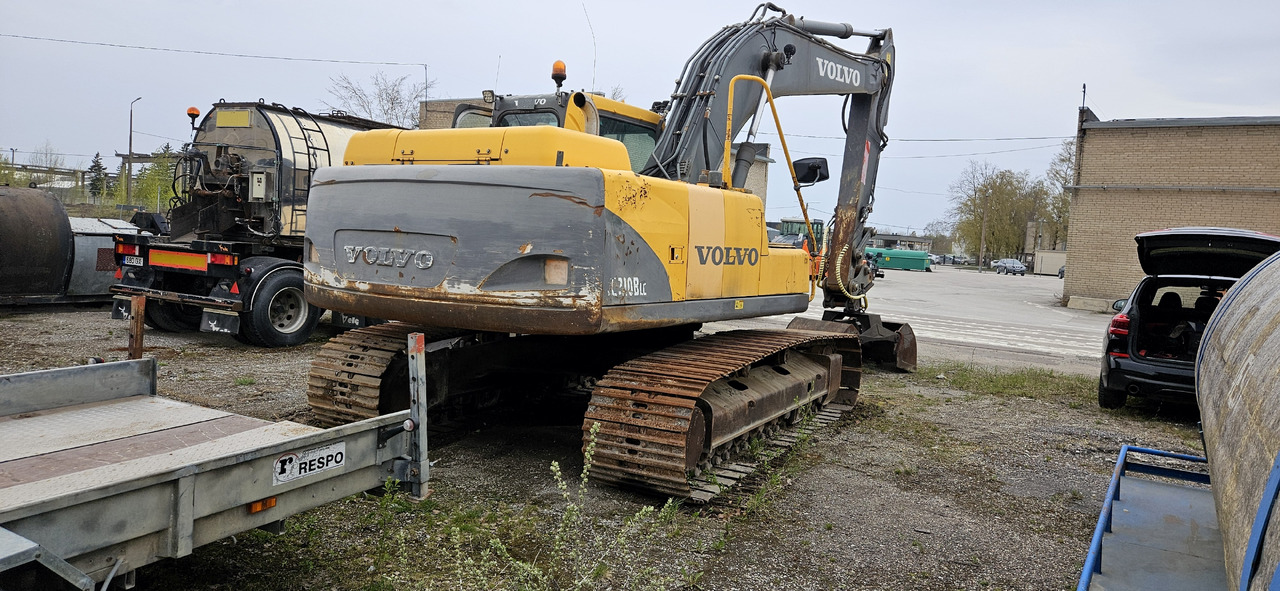 Volvo EC 210 BLC - Telakaivukone: kuva Volvo EC 210 BLC - Telakaivukone Volvo EC 210 BLC - Telakaivukone: kuva Volvo EC 210 BLC - Telakaivukone