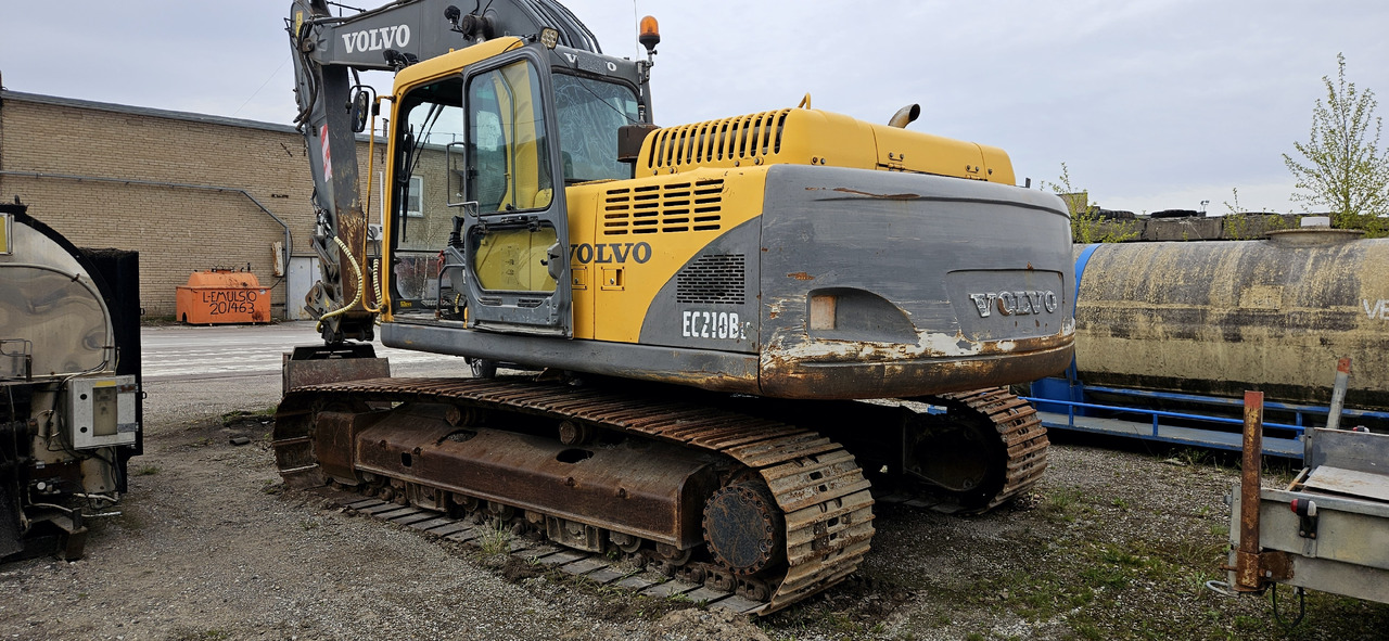 Volvo EC 210 BLC new engine - Telakaivukone: kuva Volvo EC 210 BLC new engine - Telakaivukone Volvo EC 210 BLC new engine - Telakaivukone: kuva Volvo EC 210 BLC new engine - Telakaivukone