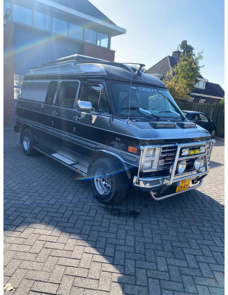 Chevrolet CAMPER CHEVY VAN 20D GLOBEMASTER.... V8 Diesel autom. - Retkeilyauto: kuva Chevrolet CAMPER CHEVY VAN 20D GLOBEMASTER.... V8 Diesel autom. - Retkeilyauto Chevrolet CAMPER CHEVY VAN 20D GLOBEMASTER.... V8 Diesel autom. - Retkeilyauto: kuva Chevrolet CAMPER CHEVY VAN 20D GLOBEMASTER.... V8 Diesel autom. - Retkeilyauto