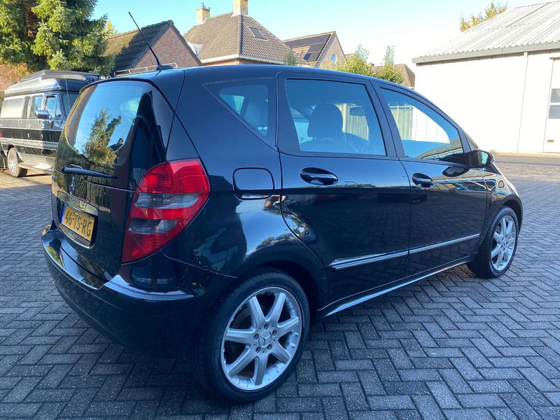 Mercedes-Benz A-Klasse 170 Automaat,Avantgarde. - Henkilöauto: kuva Mercedes-Benz A-Klasse 170 Automaat,Avantgarde. - Henkilöauto Mercedes-Benz A-Klasse 170 Automaat,Avantgarde. - Henkilöauto: kuva Mercedes-Benz A-Klasse 170 Automaat,Avantgarde. - Henkilöauto