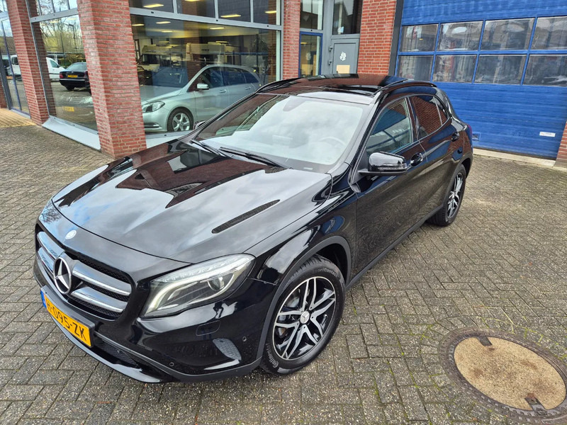 Mercedes-Benz GLA 200 AMG line Automaat prestige - Henkilöauto: kuva Mercedes-Benz GLA 200 AMG line Automaat prestige - Henkilöauto Mercedes-Benz GLA 200 AMG line Automaat prestige - Henkilöauto: kuva Mercedes-Benz GLA 200 AMG line Automaat prestige - Henkilöauto