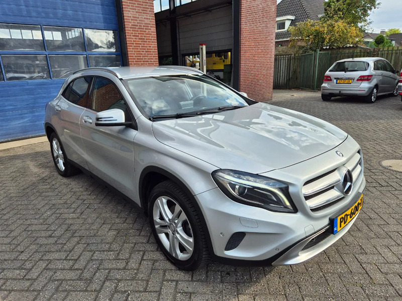 Mercedes-Benz GLA 200 automaat Prestige - Henkilöauto: kuva Mercedes-Benz GLA 200 automaat Prestige - Henkilöauto Mercedes-Benz GLA 200 automaat Prestige - Henkilöauto: kuva Mercedes-Benz GLA 200 automaat Prestige - Henkilöauto