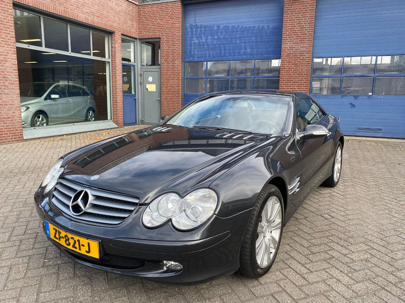 Mercedes-Benz SL-Klasse 350 cabrio autom. - Henkilöauto: kuva Mercedes-Benz SL-Klasse 350 cabrio autom. - Henkilöauto Mercedes-Benz SL-Klasse 350 cabrio autom. - Henkilöauto: kuva Mercedes-Benz SL-Klasse 350 cabrio autom. - Henkilöauto