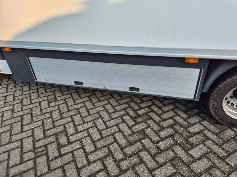 Mercedes-Benz Sprinter 516 cdi met laadklep - Jakeluauto: kuva Mercedes-Benz Sprinter 516 cdi met laadklep - Jakeluauto Mercedes-Benz Sprinter 516 cdi met laadklep - Jakeluauto: kuva Mercedes-Benz Sprinter 516 cdi met laadklep - Jakeluauto