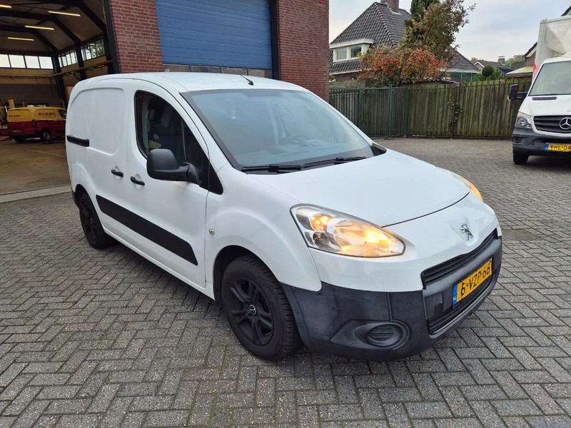 Peugeot PARTNER 120 1.6HDI L1 XR Profit - Pieni pakettiauto: kuva Peugeot PARTNER 120 1.6HDI L1 XR Profit - Pieni pakettiauto Peugeot PARTNER 120 1.6HDI L1 XR Profit - Pieni pakettiauto: kuva Peugeot PARTNER 120 1.6HDI L1 XR Profit - Pieni pakettiauto