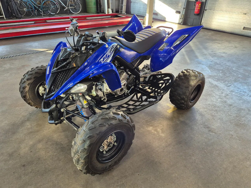 Yamaha YFM700R raptor 700 r - Mönkijä: kuva Yamaha YFM700R raptor 700 r - Mönkijä Yamaha YFM700R raptor 700 r - Mönkijä: kuva Yamaha YFM700R raptor 700 r - Mönkijä