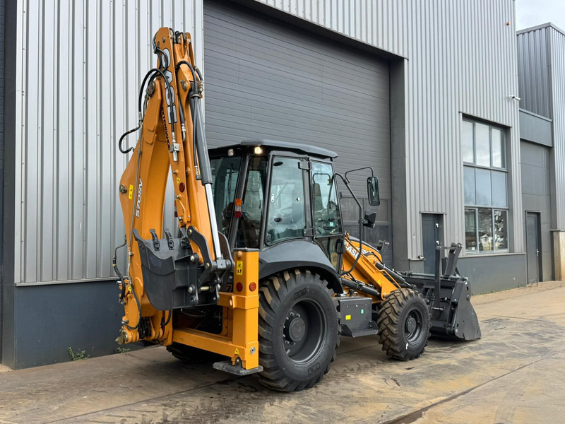 Case 570SV A/C 4x4 Telescopic boom - Kaivuri-trukki: kuva Case 570SV A/C 4x4 Telescopic boom - Kaivuri-trukki Case 570SV A/C 4x4 Telescopic boom - Kaivuri-trukki: kuva Case 570SV A/C 4x4 Telescopic boom - Kaivuri-trukki