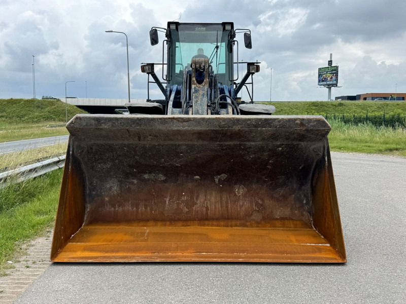 Case 921E - Pyöräkuormaaja: kuva Case 921E - Pyöräkuormaaja Case 921E - Pyöräkuormaaja: kuva Case 921E - Pyöräkuormaaja