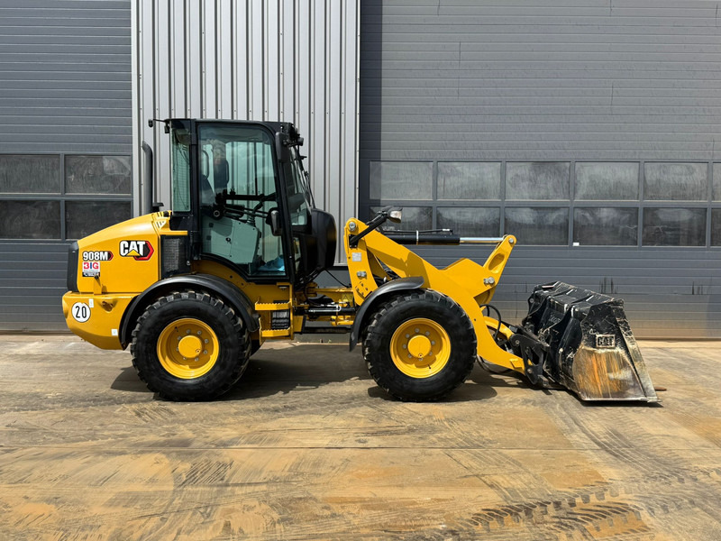 Caterpillar 908M CE + EPA - Pyöräkuormaaja: kuva Caterpillar 908M CE + EPA - Pyöräkuormaaja Caterpillar 908M CE + EPA - Pyöräkuormaaja: kuva Caterpillar 908M CE + EPA - Pyöräkuormaaja