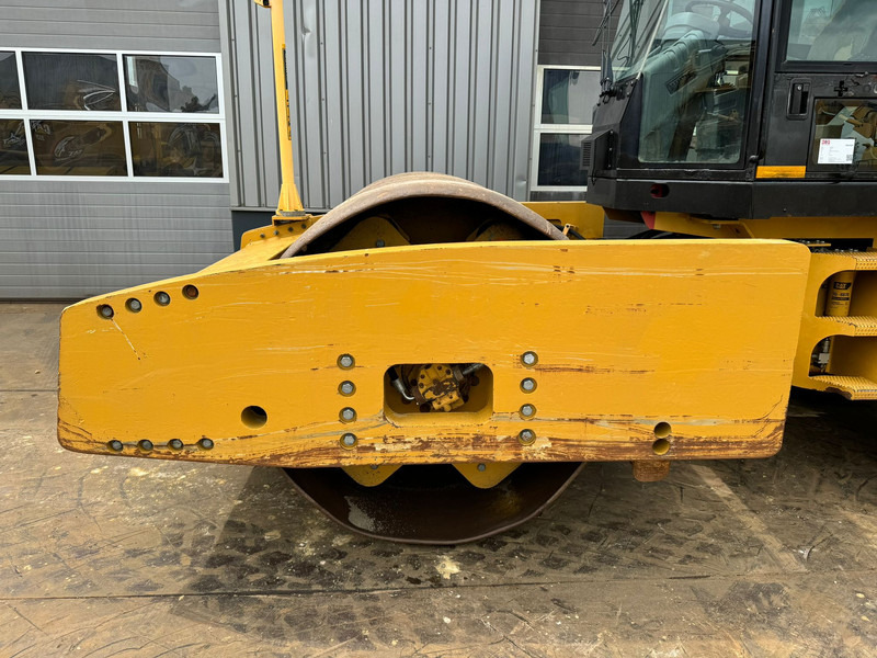 Jyrä Caterpillar CS76 XT: kuva Jyrä Caterpillar CS76 XT