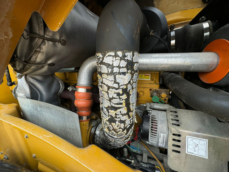 Jyrä Caterpillar CS76 XT: kuva Jyrä Caterpillar CS76 XT
