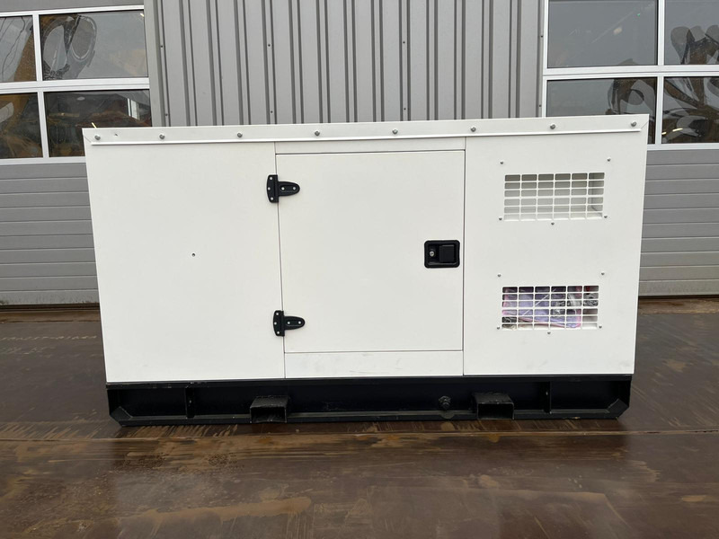 Giga power 37.5KVA Closed Set LT-W30GF - Sähkögeneraattori: kuva Giga power 37.5KVA Closed Set LT-W30GF - Sähkögeneraattori Giga power 37.5KVA Closed Set LT-W30GF - Sähkögeneraattori: kuva Giga power 37.5KVA Closed Set LT-W30GF - Sähkögeneraattori
